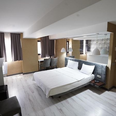 Time Hotel Mecidiyekoy イスタンブール エクステリア 写真