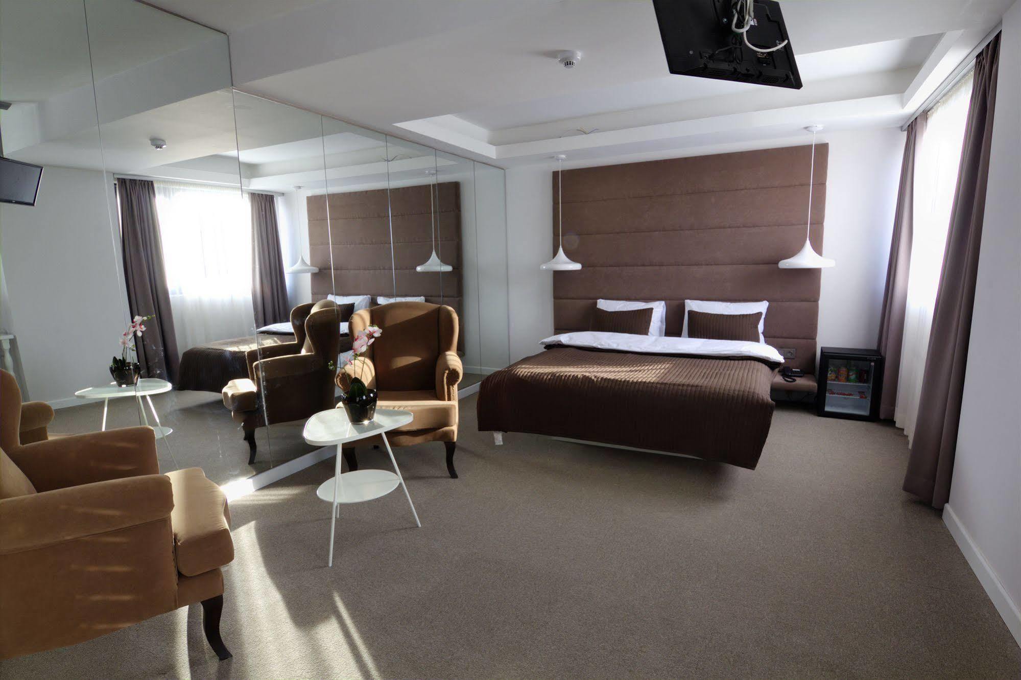 Time Hotel Mecidiyekoy イスタンブール エクステリア 写真